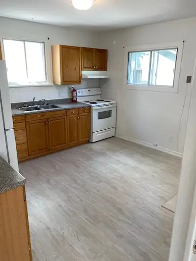 3 Beds 1 Bath Apartment