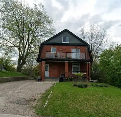 Open Concept 1 Bed Apartment for Rent In Downtown Kitchener! (2)