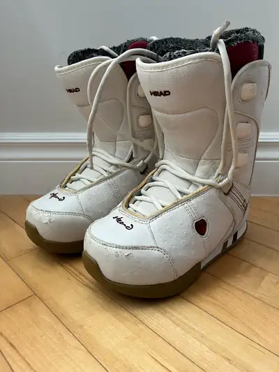 Snowboard boots Head Jade Size 7, View more