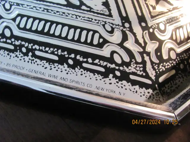 Vintage CHIVAS REGAL Large Bar Wall Mirror Medieval Scotch in Arts & Collectibles in St. Catharines - Image 10