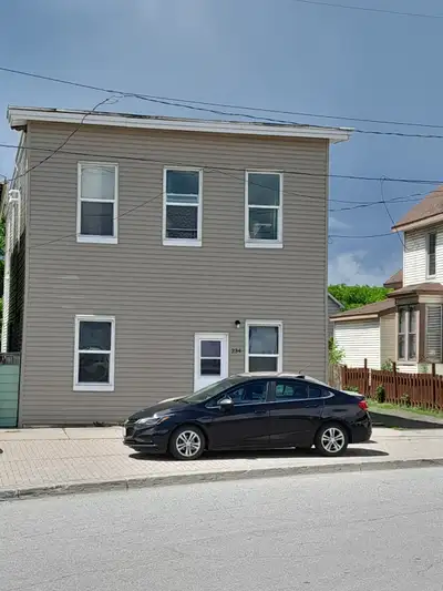 Cardinal 2 bedroom - with A.C., Parking, in suite laundry
