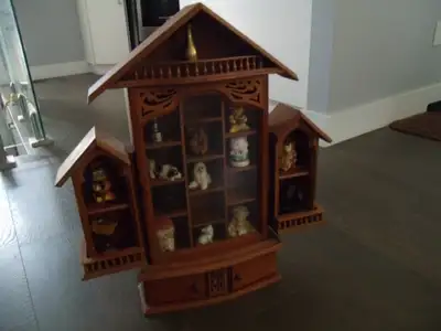 You can hang this portable cabinet on the wall or place it on the flat surface to display your small...