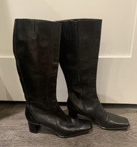 Nine West Ladies Tall Leather Boots Size 7