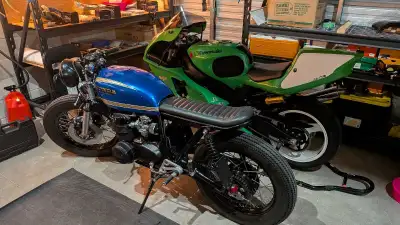 Mint 1977 Honda Cb550 Bar end signals. Wiring is all hidden. Anti-Gravity battery. Cognito rear sets...