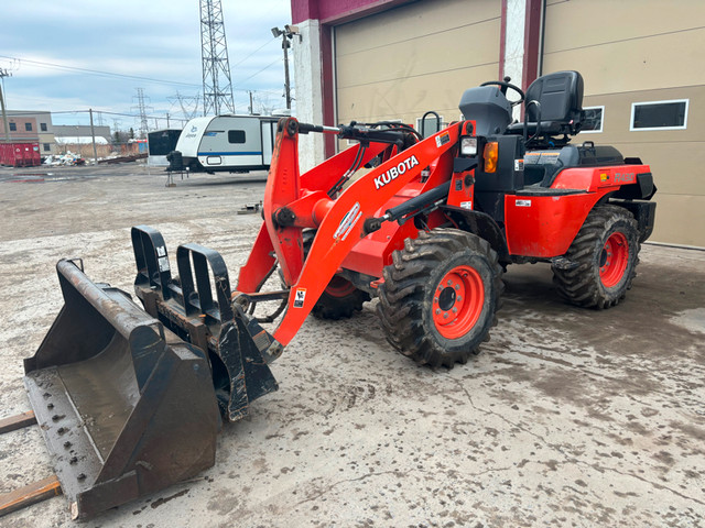 Kubota r430 2021 dans Équipement lourd  à Longueuil/Rive Sud