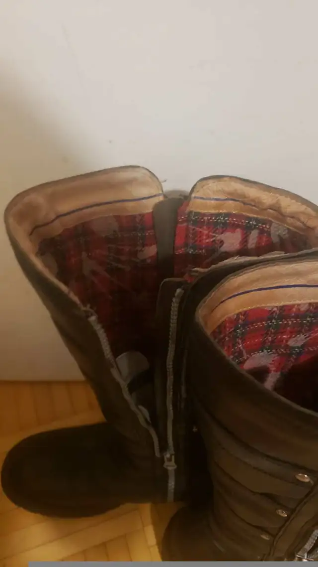 Women's Funky Leather  Boots in Women's - Shoes in City of Toronto - Image 5