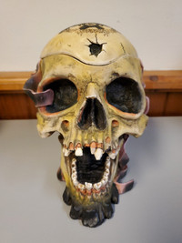 Rare Metallica Skull Ashtray 2002 Spencer Gifts/Giant Merchandis