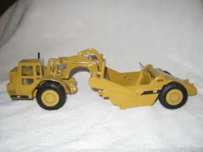 1/50 Scale Caterillar, View more
