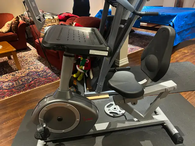 Sunny Recumbent Stationary Exercise Bike – Excellent Condition in Exercise Equipment in City of Toronto - Image 3