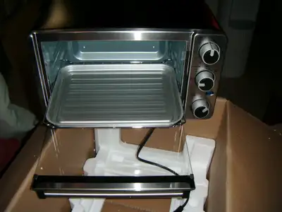 New in the box,never used Mueller ultratemp toaster oven, View more