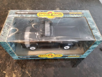 1:18 Diecast ERTL 1956 Ford F-100 Pickup American Muscle Black