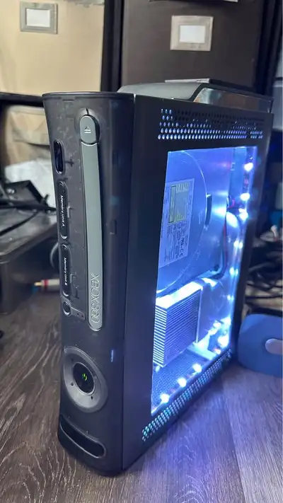 Xbox 360 custom mint, View more
