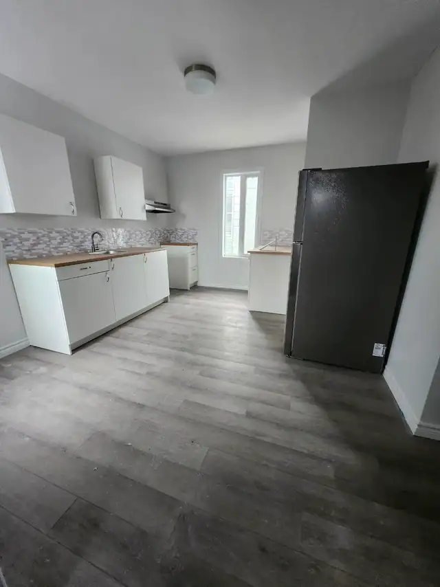 1 bedroom for rent in a 4 bedroom apartment in Long Term Rentals in Saint John - Image 5