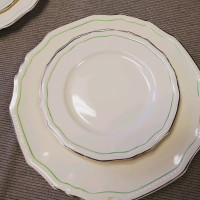 MID-CENTURY ALFRED MEAKIN PLATES - HARD TO FIND - 26 PCS