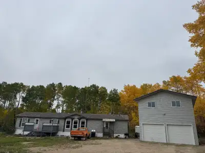 We are selling our home as we are building new. Great home that’s well looked after. TO BE MOVED OFF...