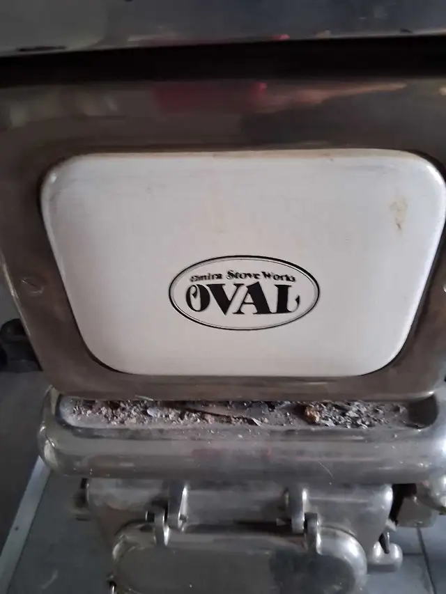 Elmira Cook Stove in Stoves, Ovens & Ranges in Kitchener / Waterloo - Image 4