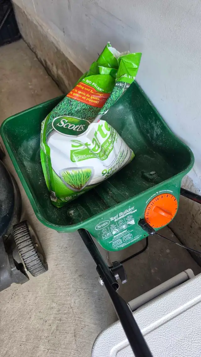 Garage items in Lawnmowers & Leaf Blowers in Oakville / Halton Region - Image 4