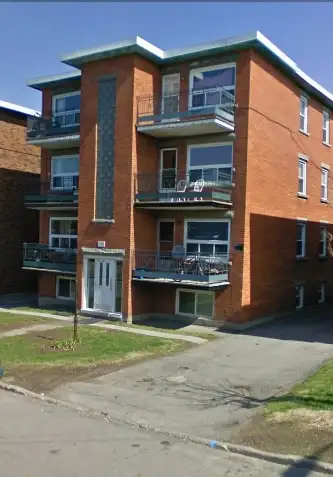1 Bedroom apartment. 159 Lavergne St Ottawa. Sept 1st. Great location, quiet neighbourhood. Coin-op...