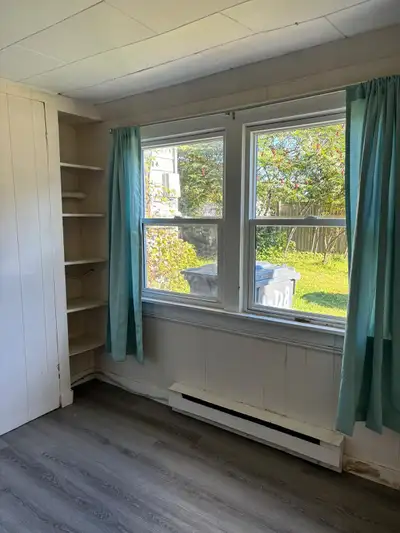 Unit 02, 728 Woodstock Rd, 2-bedroom apt (1 bath 1kitchen)South