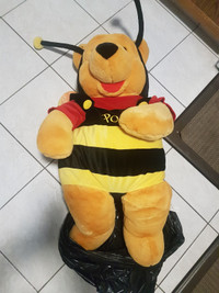 Huggable, HoneyBee Plush GIANT POOH Bear