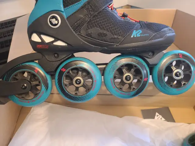 "Roller blade K2 VO2 s 100 pro Inline Skates Size 9 in Skates & Blades in City of Montréal - Image 4