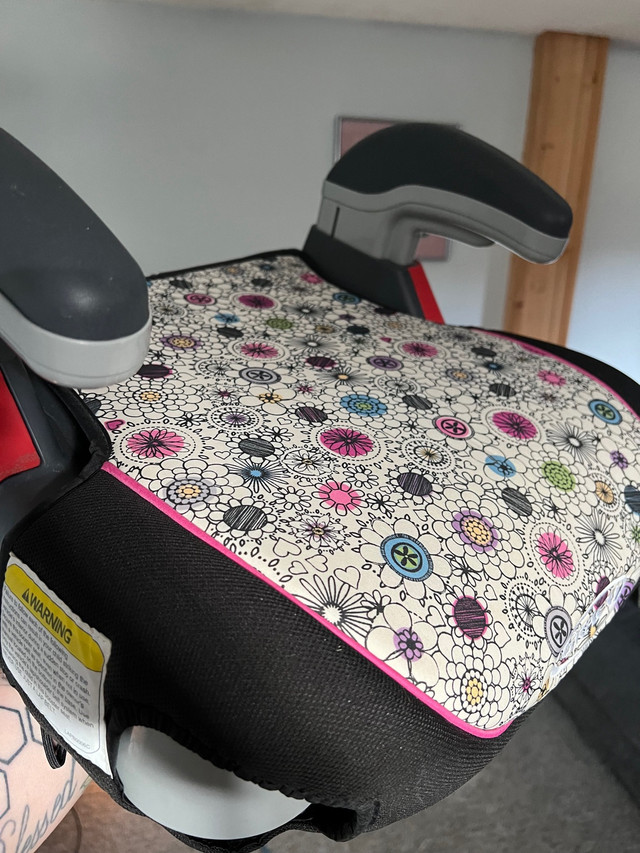 Graco booster car seat in Strollers, Carriers & Car Seats in Edmonton - Image 2