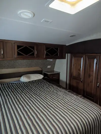 Lovely camper trailer. None smokers. Has not been used a lot. Needs to been seen to be appreciated.