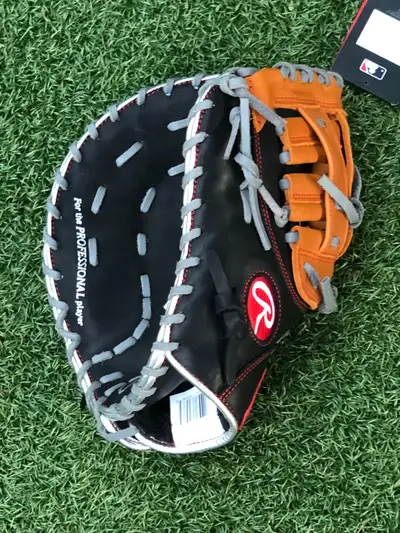 Rawlings R9 Contour Baseball Glove R9FMU-17BT 12” Left Handed, View more
