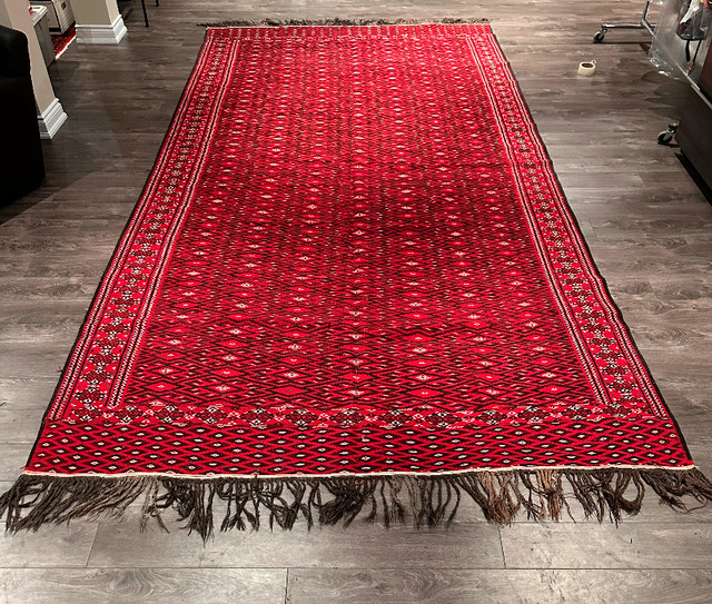 Large Red Iranian Sarouk Area Rug - 13ft x 7ft in Rugs, Carpets & Runners in Markham / York Region