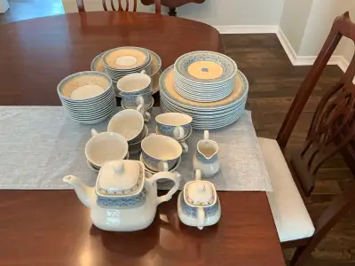 Formal Dinning Dish Set, View more