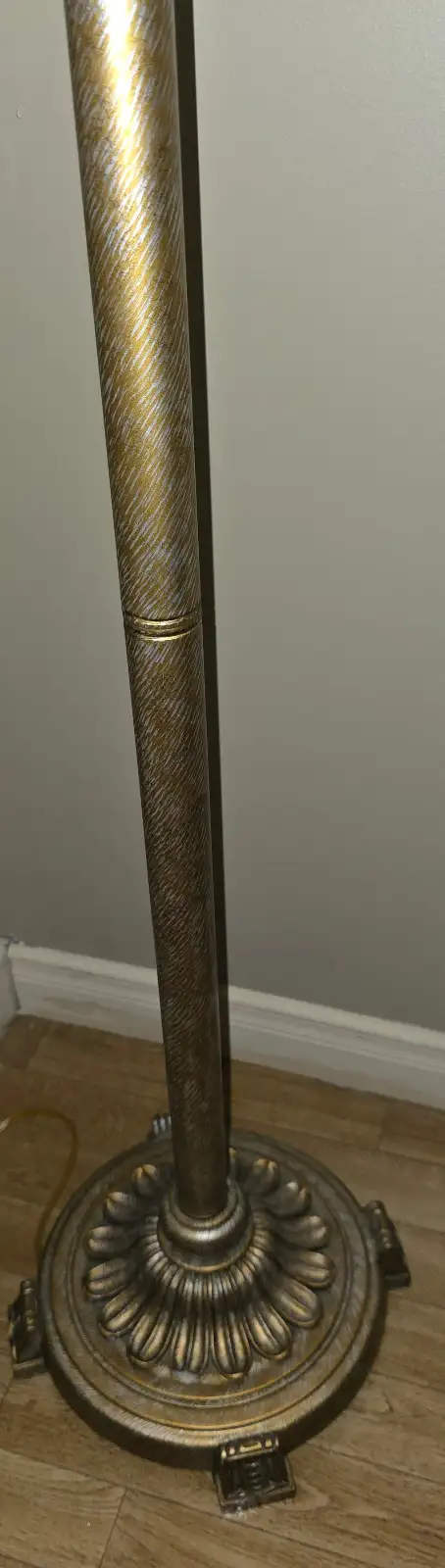 Lampe sur pied de style antique in Indoor Lighting & Fans in Edmundston - Image 4