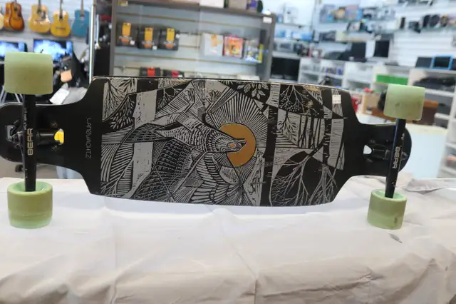 Landyachtz Drop Cat Seeker Complete 33" (#39235-1) in Skateboard in City of Halifax - Image 6