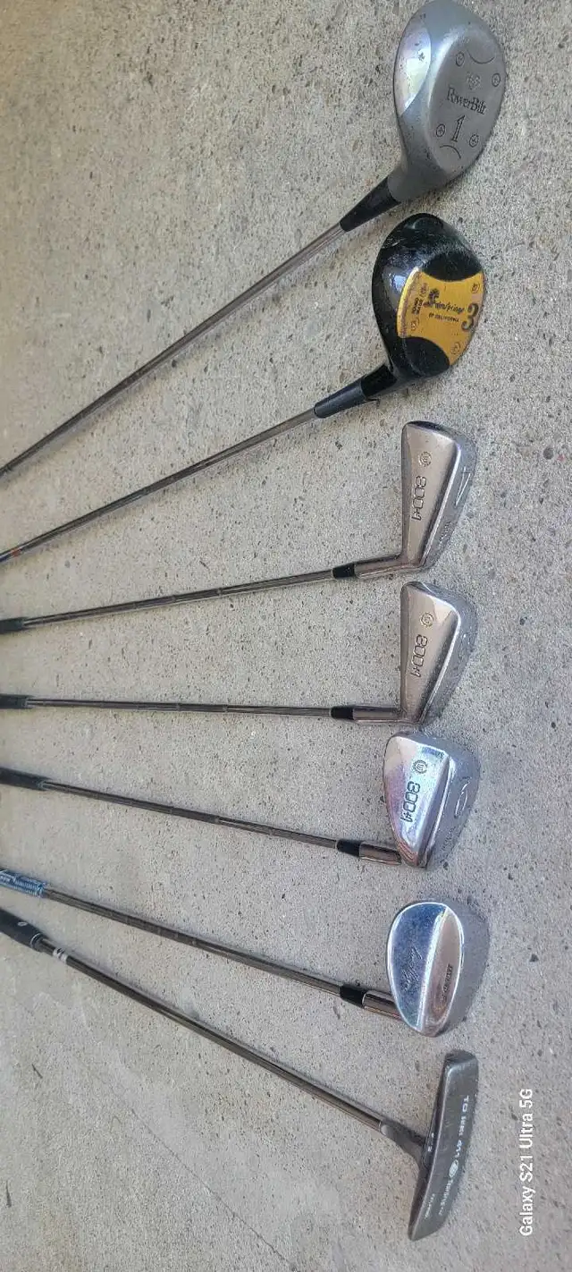 PowerBilt Golf Clubs Complete Set in Golf in St. Catharines - Image 9