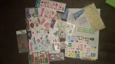 Bonjour je vends mon matériel de scrapbooking plusieurs kits variés Je n'en fait tout simplement plu...