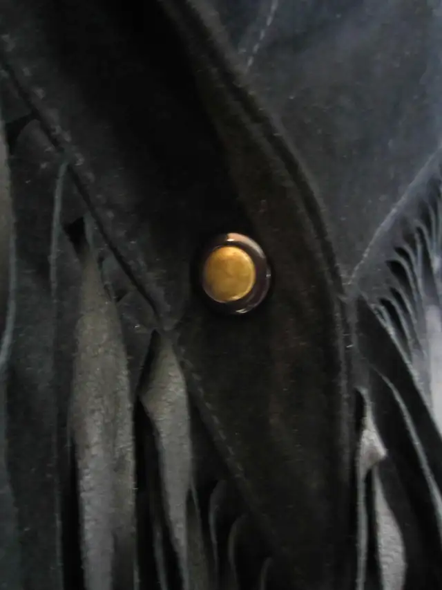 Women’s Black  Suede Leather Jacket in Women's - Tops & Outerwear in City of Toronto - Image 4