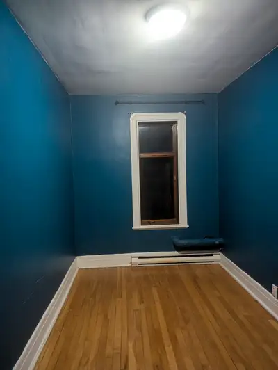 Grande chambre à louer – Quartier Verdun