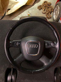 Audi steering wheel and airbag 