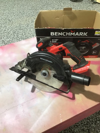 BenchMark 20v 6-1/2” circular saw + battery and charger