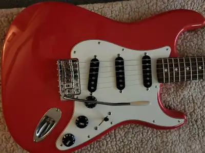 fender stratocaster japan in Guitars in Canada | Kijiji Marketplaces