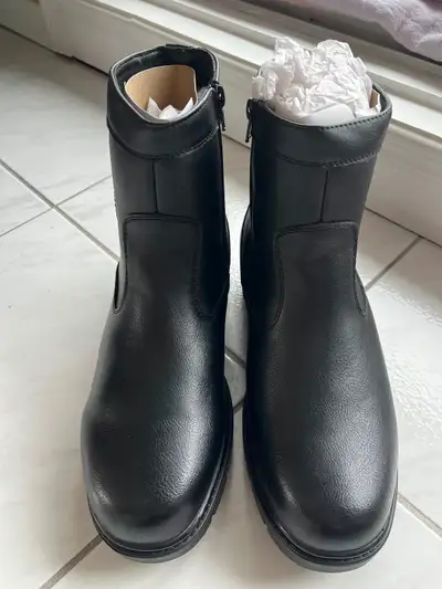 Bottes d’hiver., View more