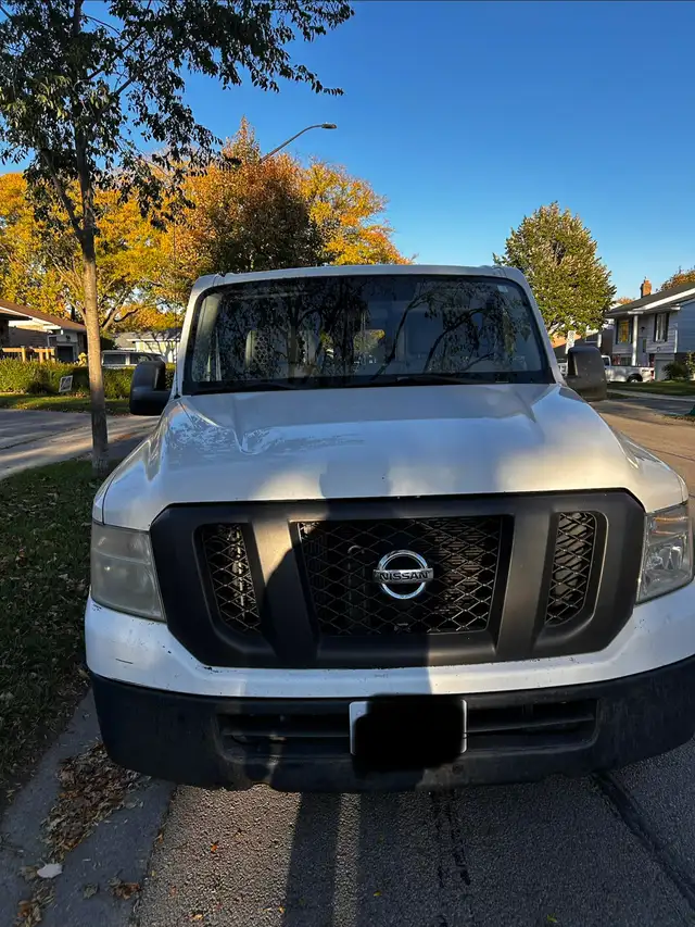 NISSAN NV2500