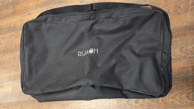 Ruach Foxy Lady Size 3 Large Wood Pedal board and Case in Amps & Pedals in City of Toronto - Image 11