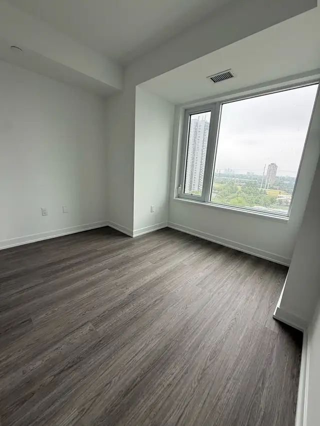 Brand new 1 bed+den, 2 bath condo at Metro Park, North York in Long Term Rentals in City of Toronto - Image 8
