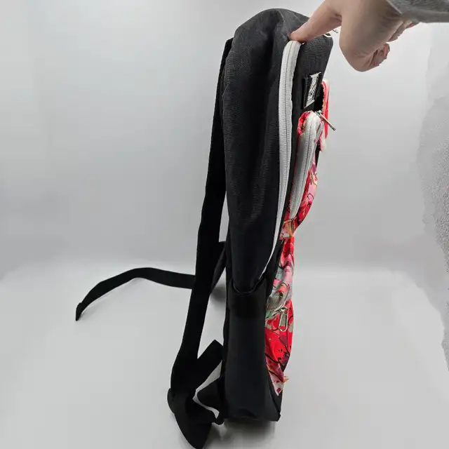 Stampin’ Up! On Stage Backpack Poppies Flowers Red Black Convent in Bags & Luggage in Strathcona County - Image 7