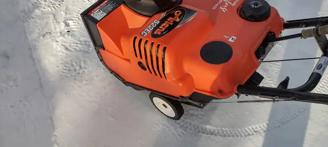 Souffleuse Ariens 522  (2010) in Snowblowers in Sept-Îles - Image 6