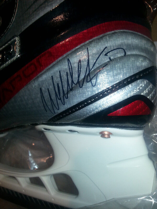 Bauer Hockey Equipment/Collectibles (Wendel Clark signed) in Hockey in Mississauga / Peel Region - Image 2