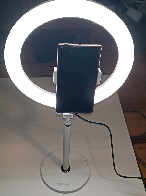 Selfie Ring Light with Stand and Phone Holder, 10'' Dimmable Des in Cell Phone Accessories in Markham / York Region - Image 3