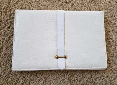 White Hand Purse Clutch Bag (B2), View more