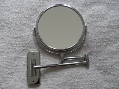 Miroir grossissant mural, View more