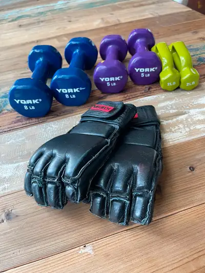 Set of Dumbbells + ClinchStrap Weightlifting Gloves ️‍♂️, View more